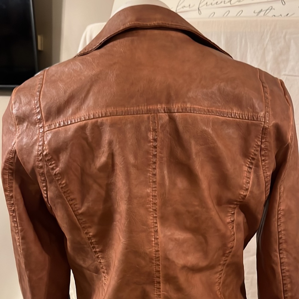Leather Jacket! - image 5